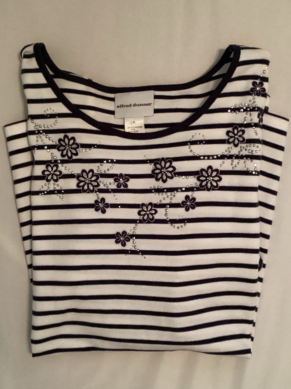 🌟3/$20🌟 Alfred Dunner Ladies Navy White Embellished Short Sleeve Top Size XL